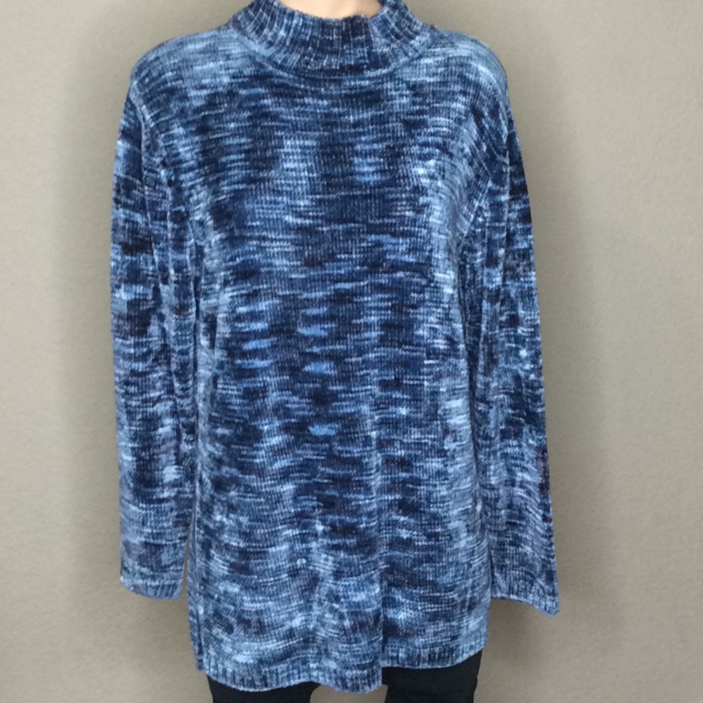 Capacity Long Sleeve Top Women’s Medium Blue